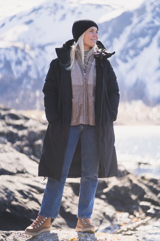 Bjorli Down Coat Black 