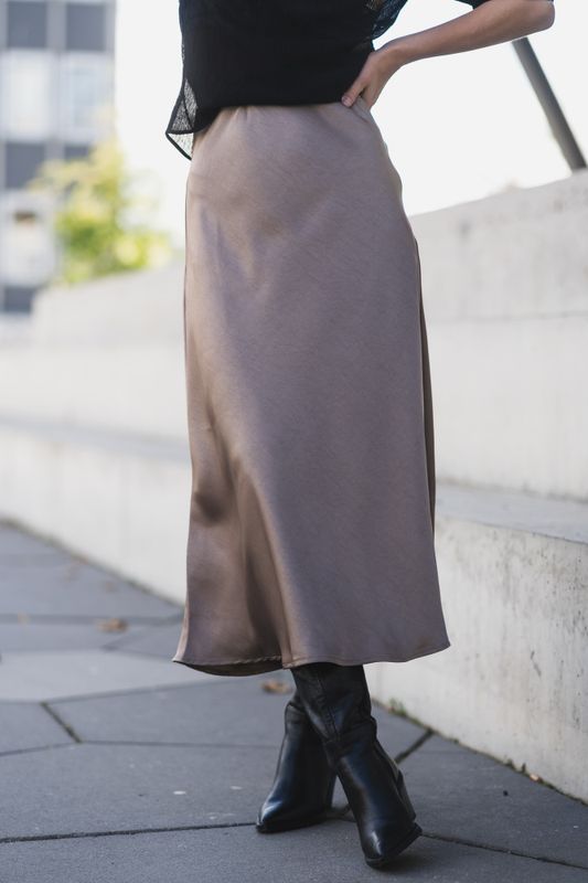 Bovary Skirt Dark Taupe
