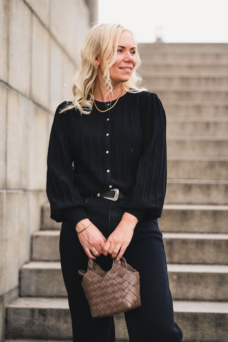 Guru Cardigan Black 