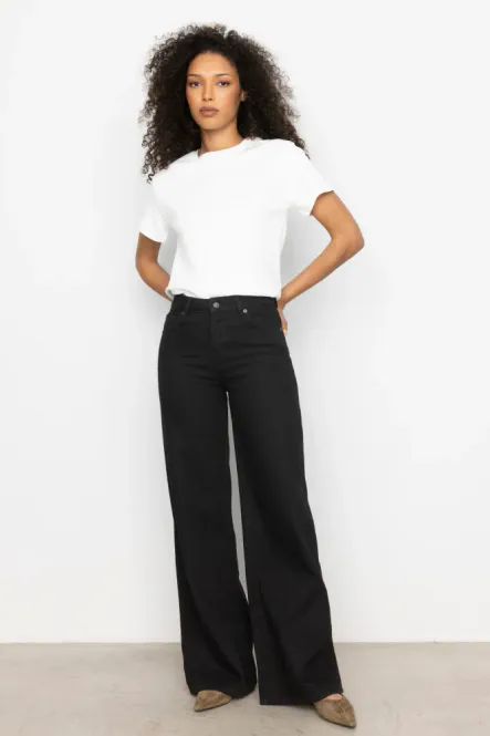 Hovedbilde Taylor Black 