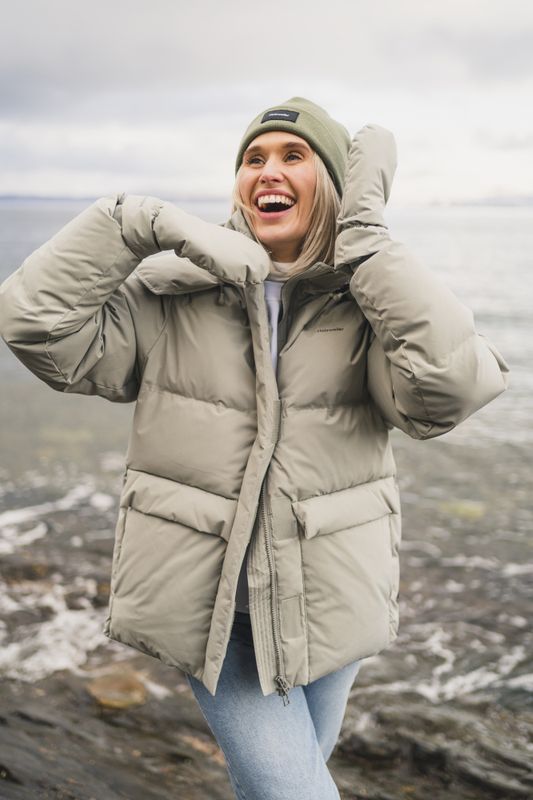 Besseggen Down Jacket Teal 