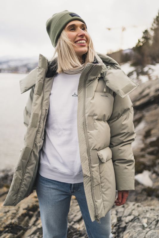 Besseggen Down Jacket Teal 