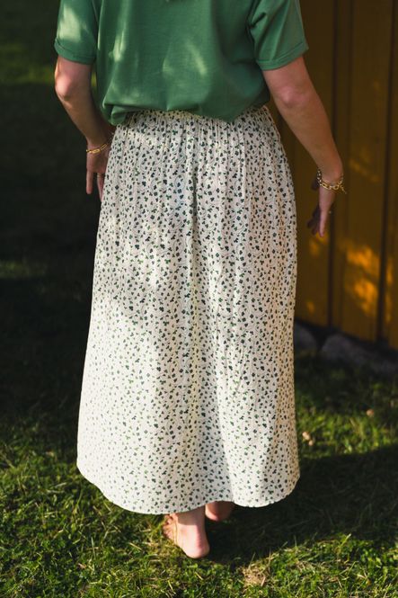 Hovedbilde Astrid HW Skirt Eng Ivy Flower 