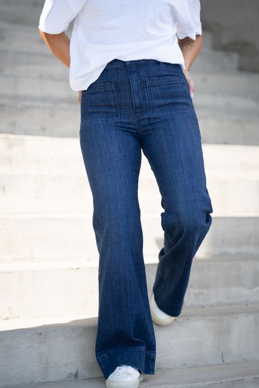 St Monica Midnight Vintage  