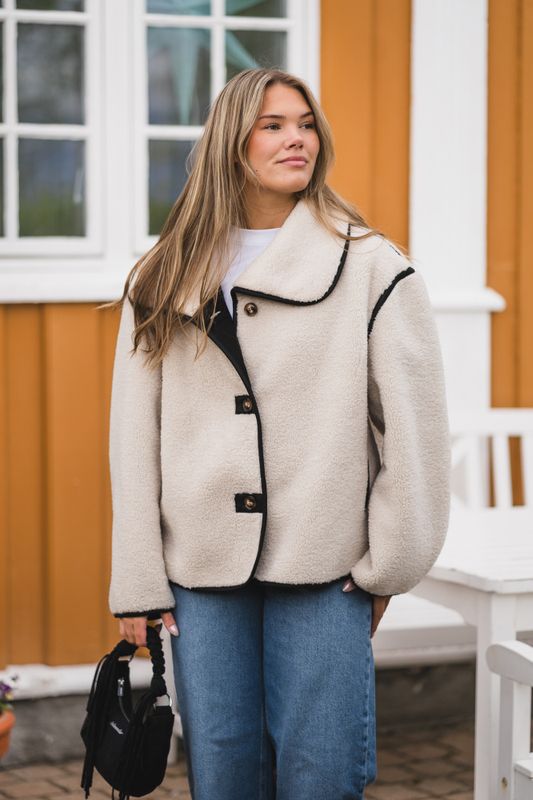Edmund Teddy Jacket Ivory 