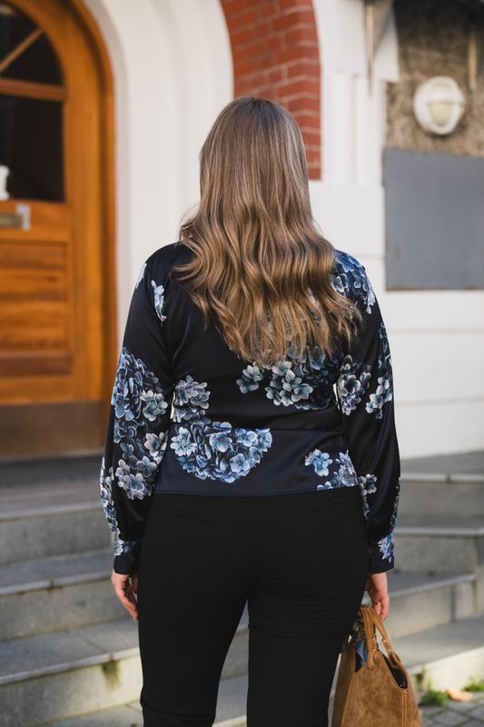 Blair Blouse Hydrangea