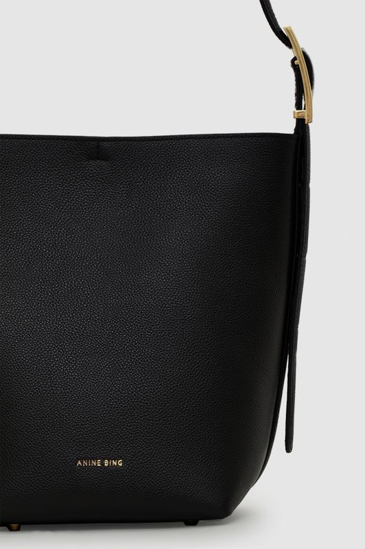 Elly Medium Bucket Bag Grained Leather Black 