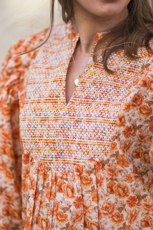 Elsa Dress Wallpaper 