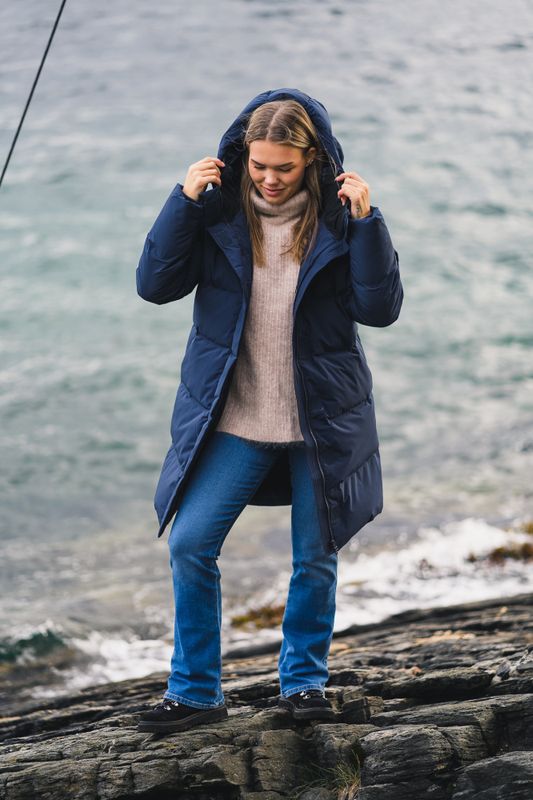 Loen Down Jacket Dark Navy 