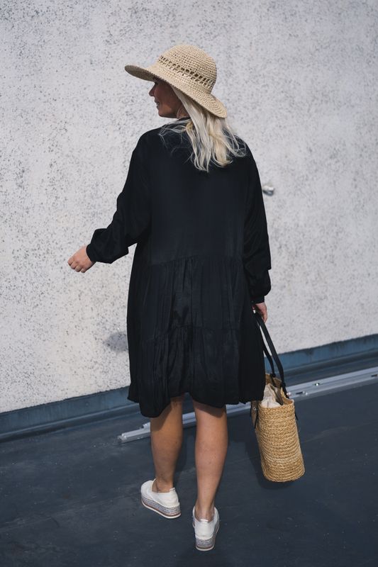 Olivia Dress Caviar 