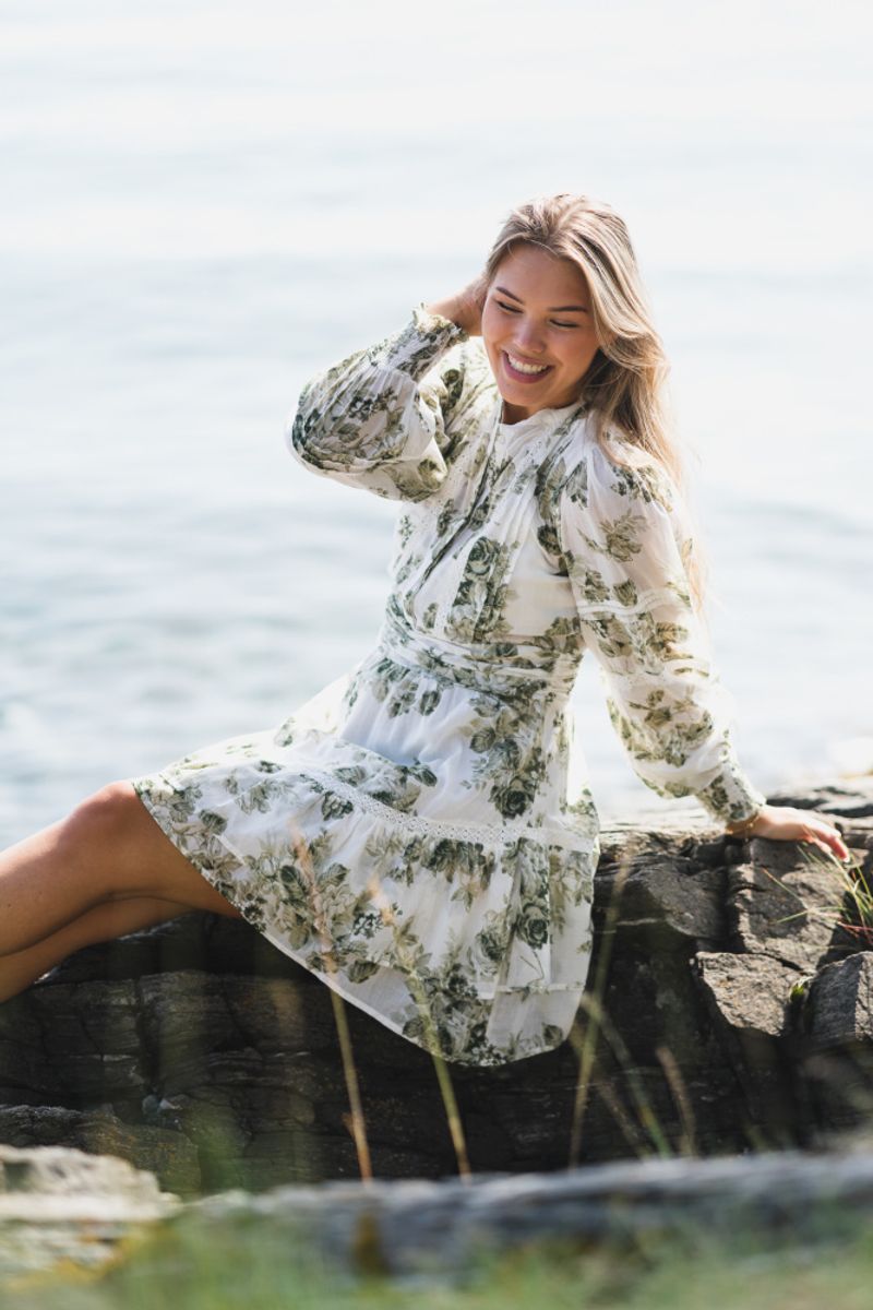 Roberta Flower Flow Dress Sage Green 