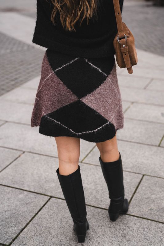 Gisa Check Fluff Knit Skirt Dark Brown 