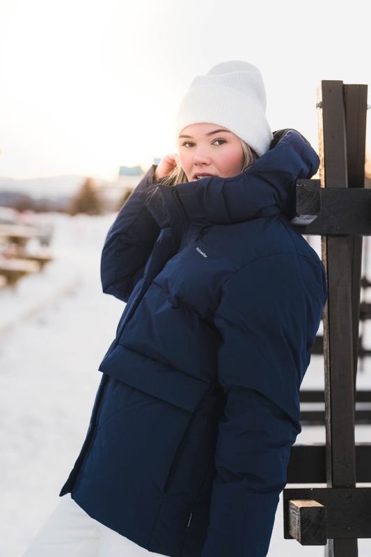 Besseggen Down Jacket Dark Navy 