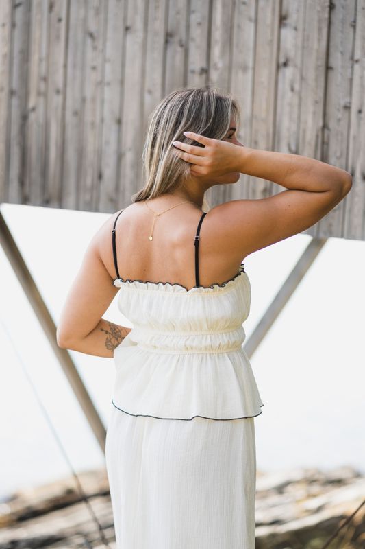 Emberly Crepe Top Creme 