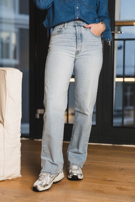 Hovedbilde Ribcage Straight Ankle Light Indigo Filter Her