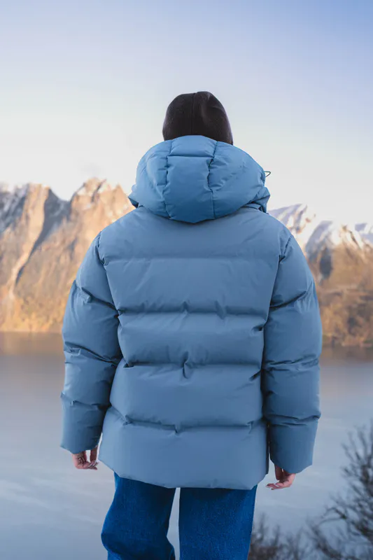 Besseggen Down Jacket Blue Aqua 