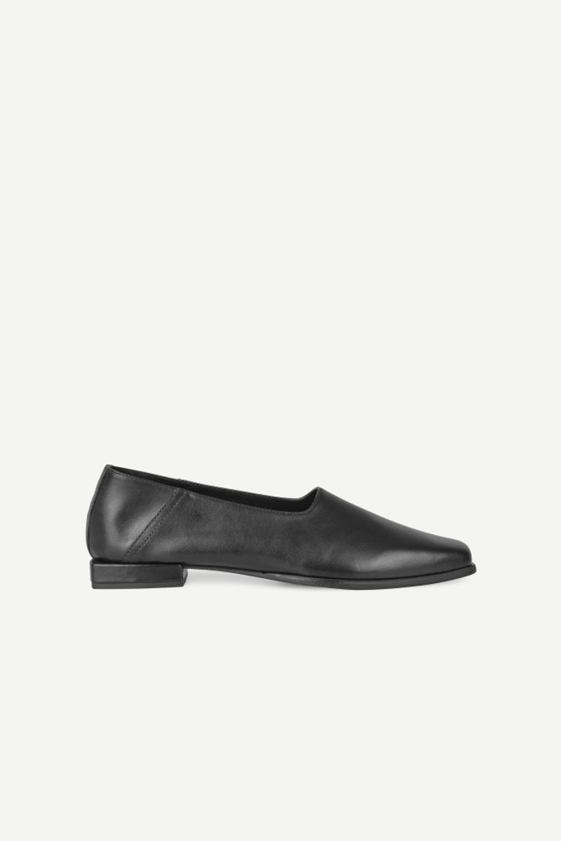 Saluna Flats 11399 Black 