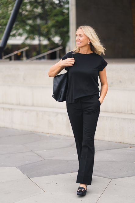 Hovedbilde Clara 285 Black Regular 