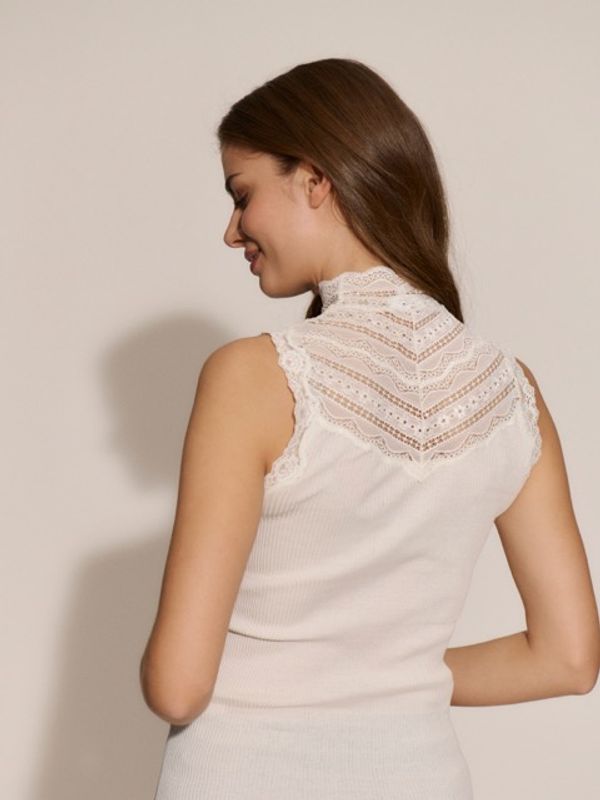 Benita Silk SL Turtleneck Lace Top Ivory 