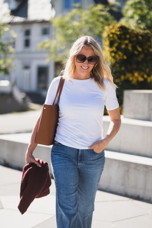 Betrina O SS Tee Bright White