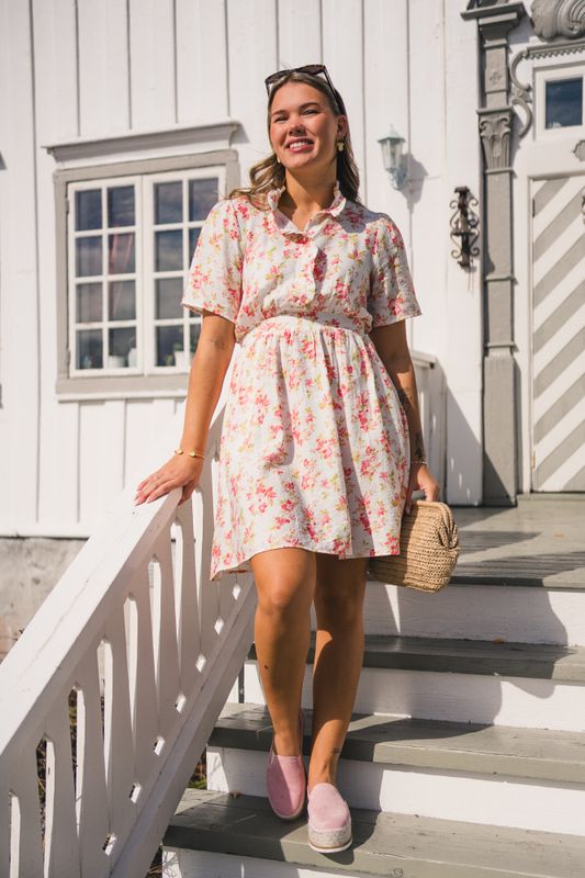 Astrid 2/4 Dress Cry Rose Flower 