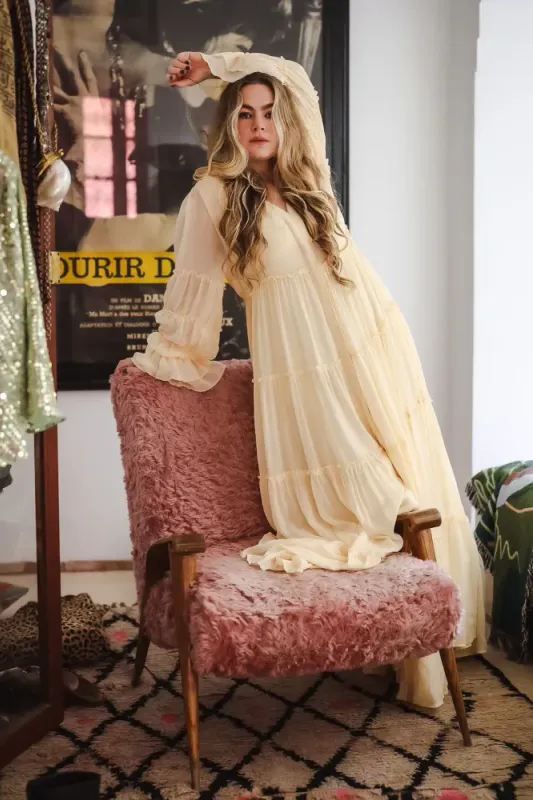 Showbird Dress Soft Butter