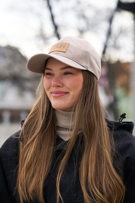 Hovedbilde Solregn Caps Taupe Pinstripe