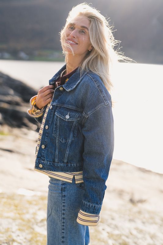 W Cropped Denim Jacket Blue 