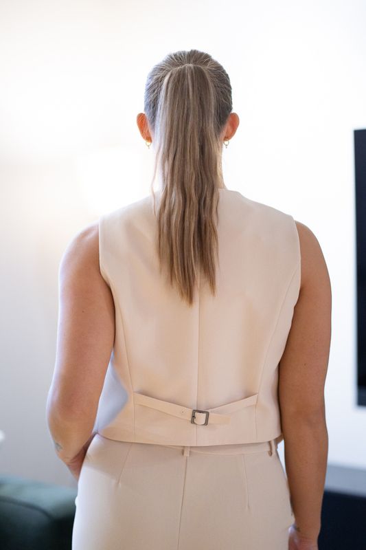 Vola Wrap Vest Bone 