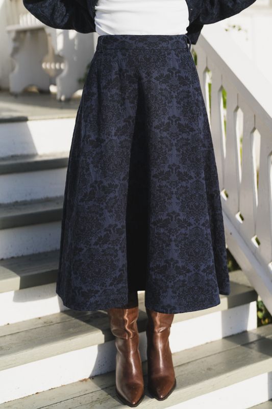 Brantley HW Skirt Sky Cap/ D Blues 