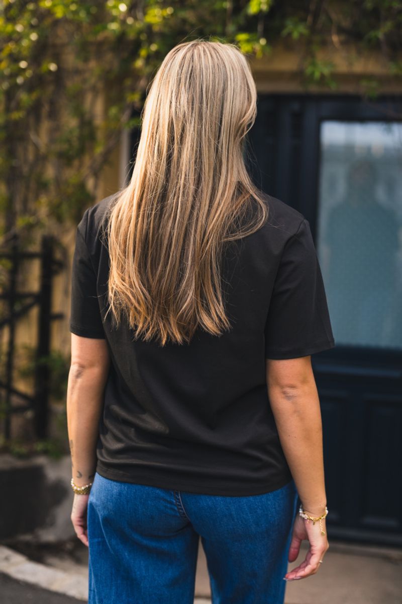 Melea Icon Tee Black/Egret 