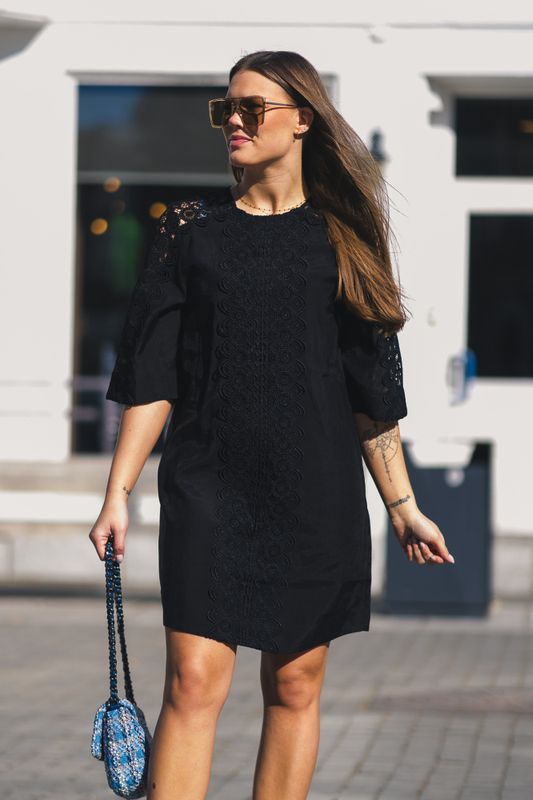Molly Dress With Lace All Over Black 