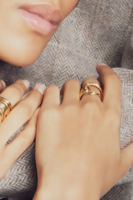 The Monogram Ring Gold 