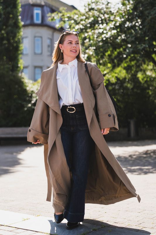 Atari Oversized Trenchcoat Khaki Brown 
