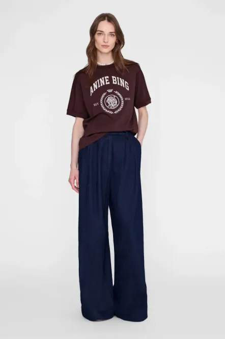 Hovedbilde Jaylin Tee Collegiate Fig Burgundy 