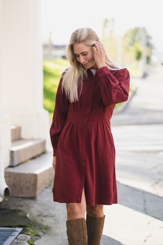 Elsa Asana Dress Syrah 
