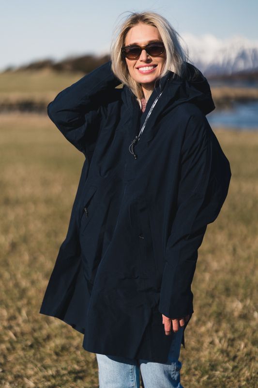 Aalesund Poncho Dark Navy