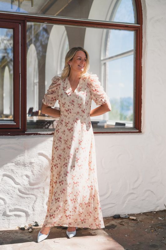 Vira Floral Dress Creme 