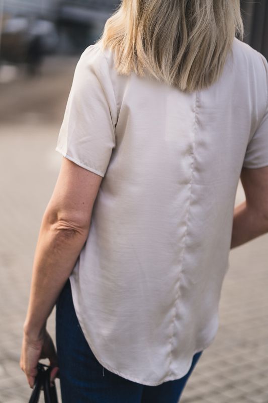 Satin Shortsleeve Blouse Offwhite 