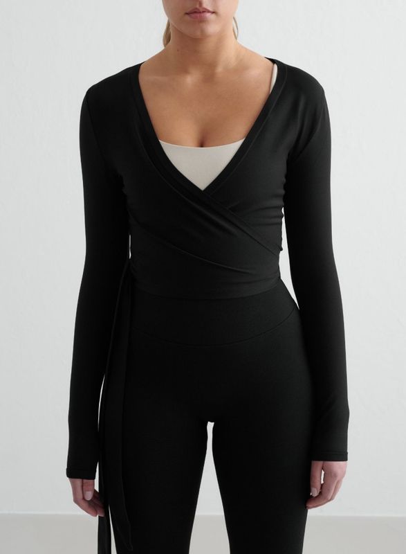 Shape Seamless Wrap Long Sleeve Black 
