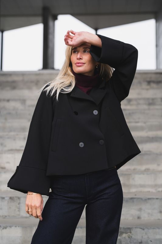Avenue Trenchcoat Black
