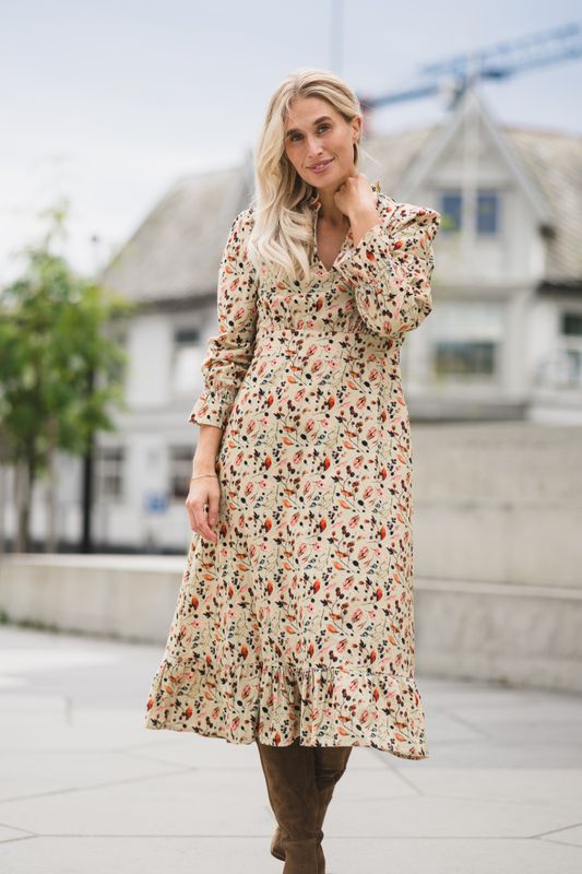 Devotion Dress Autumn 