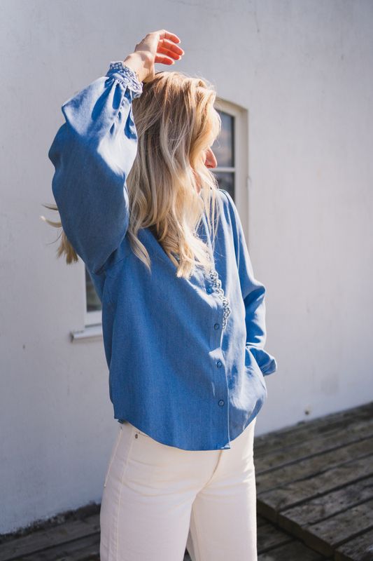 Pernilla Shirt Mid Blue Wash 