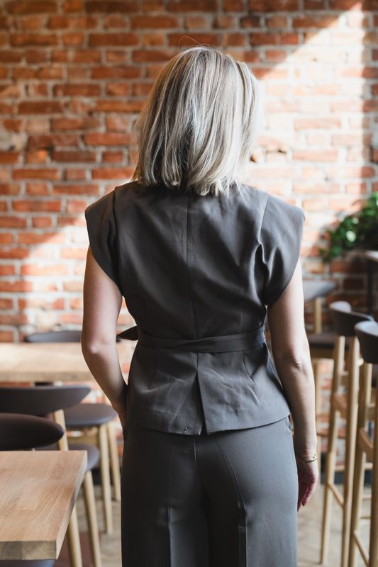 Beverly Waistcoat Taupe Brown 