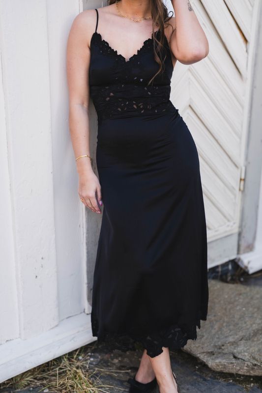 Scarlett Black 
