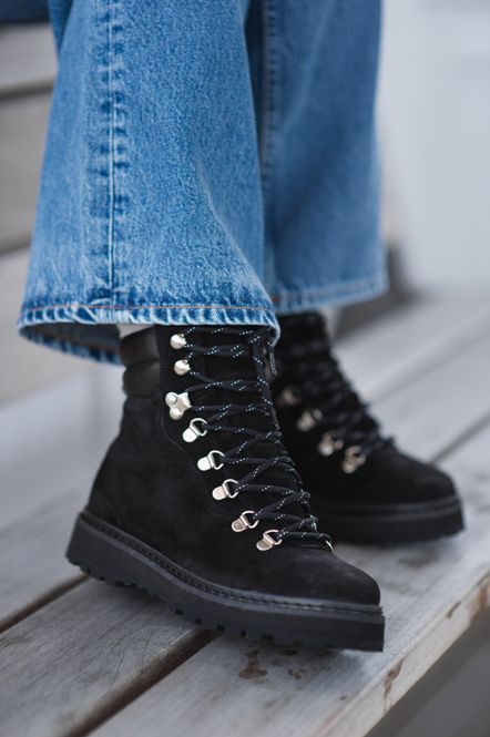 Hovedbilde Hiking Suede Black 