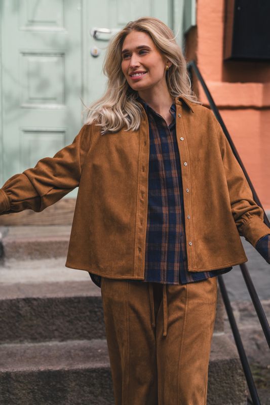 Bobbie LS Shirt Suntan 