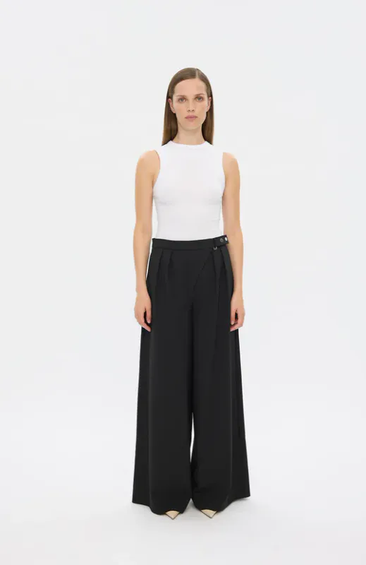 Uma 285 Black Regular  