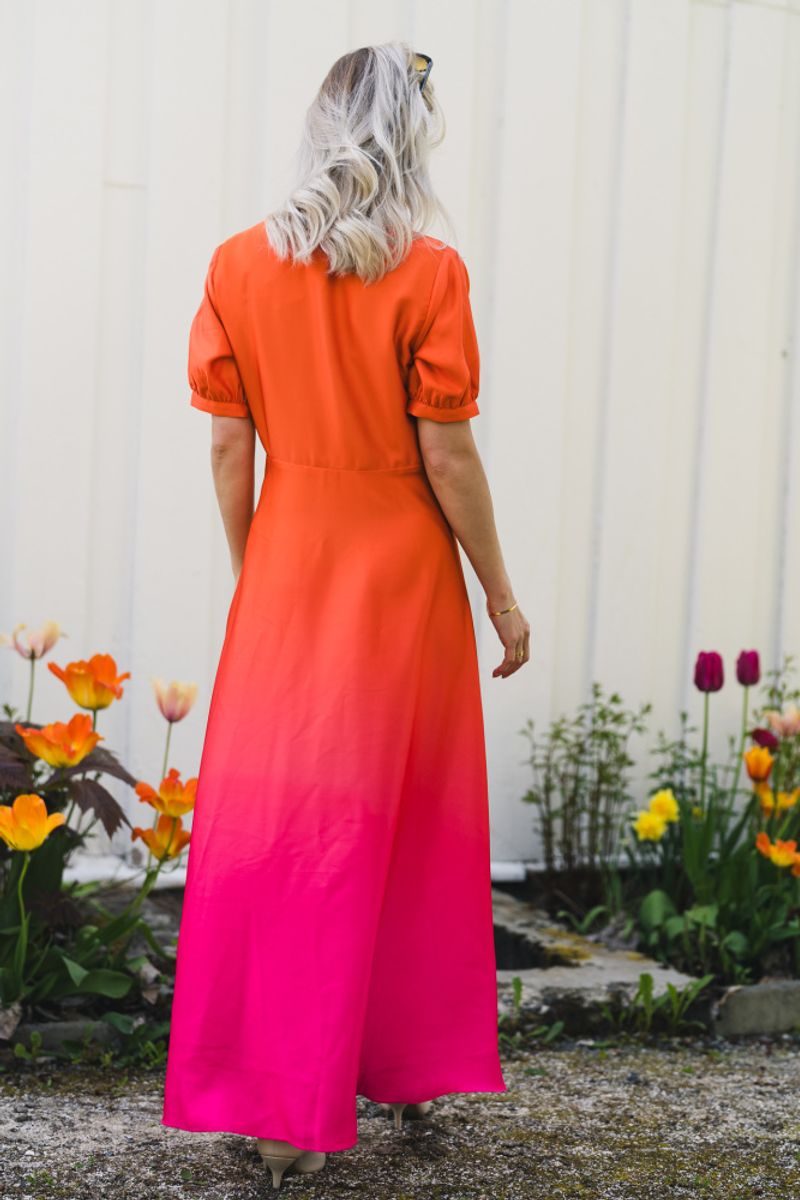 Faye Dress Semi Rich Gradient Punch 