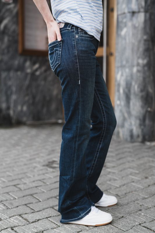 Becca MR Bootcut Doris 